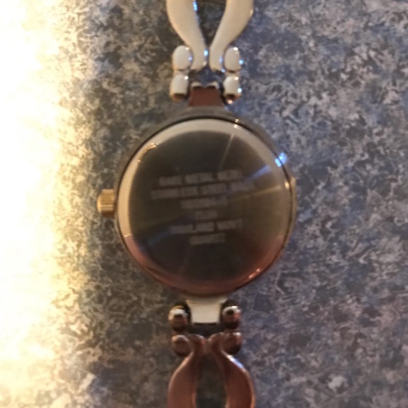 Anne Klein 2 Quartz Watch - Working Condition - Picture 7 of 8